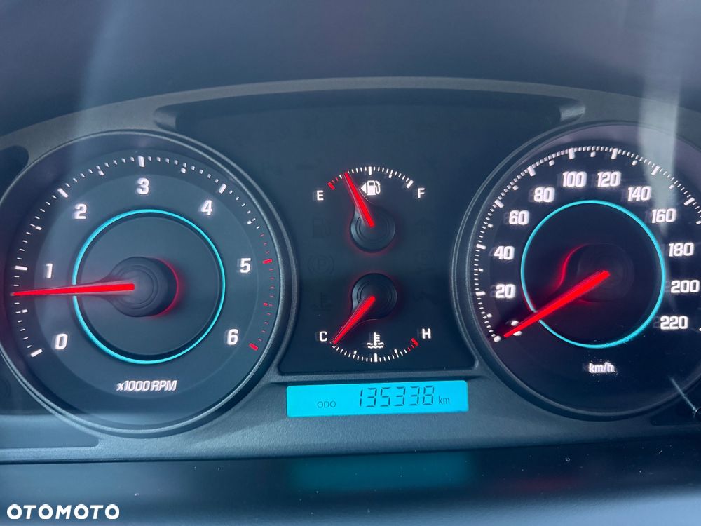 Chevrolet Captiva - 17