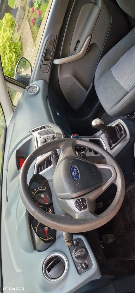 Ford Fiesta 1.25 Champions Edition - 11