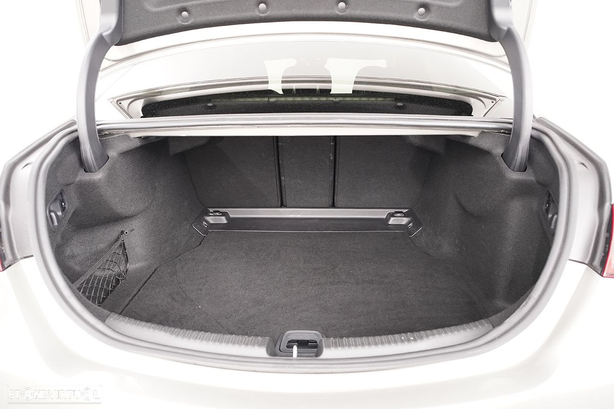 Mercedes-Benz C 220 d Avantgarde - 28