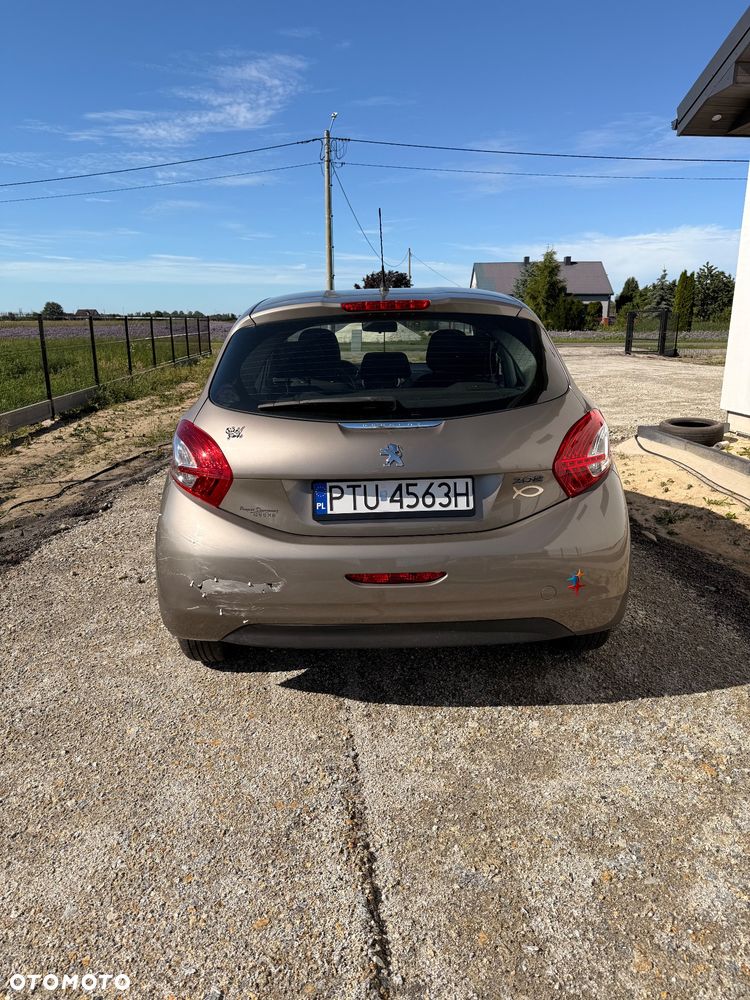 Peugeot 208 1.2 PureTech Style - 5