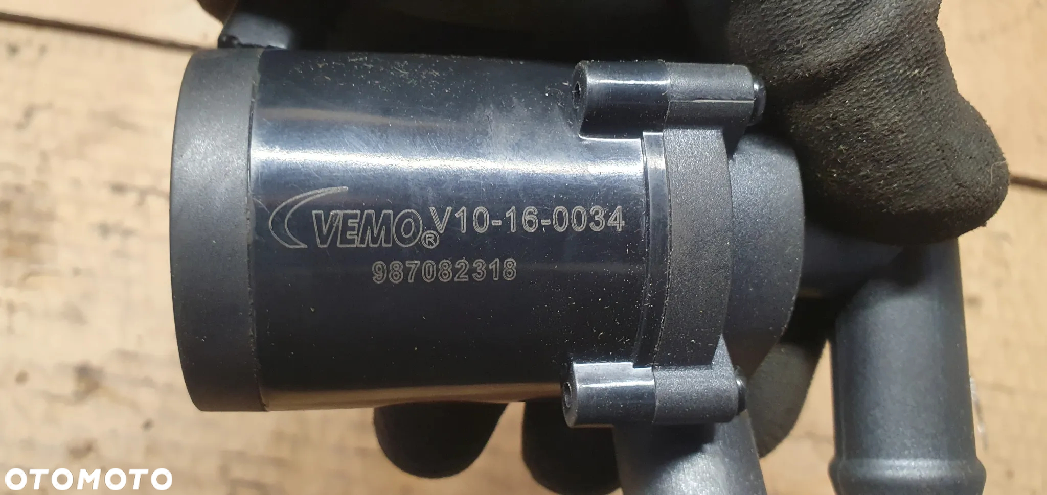 Dodatkowa pompka obiegu wody NOWA VEMO Audi A3 8P V10-16-0034 7N0965561 - 8