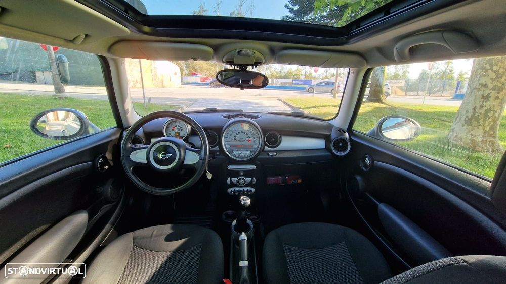 MINI 3 Portas Cooper D - 10