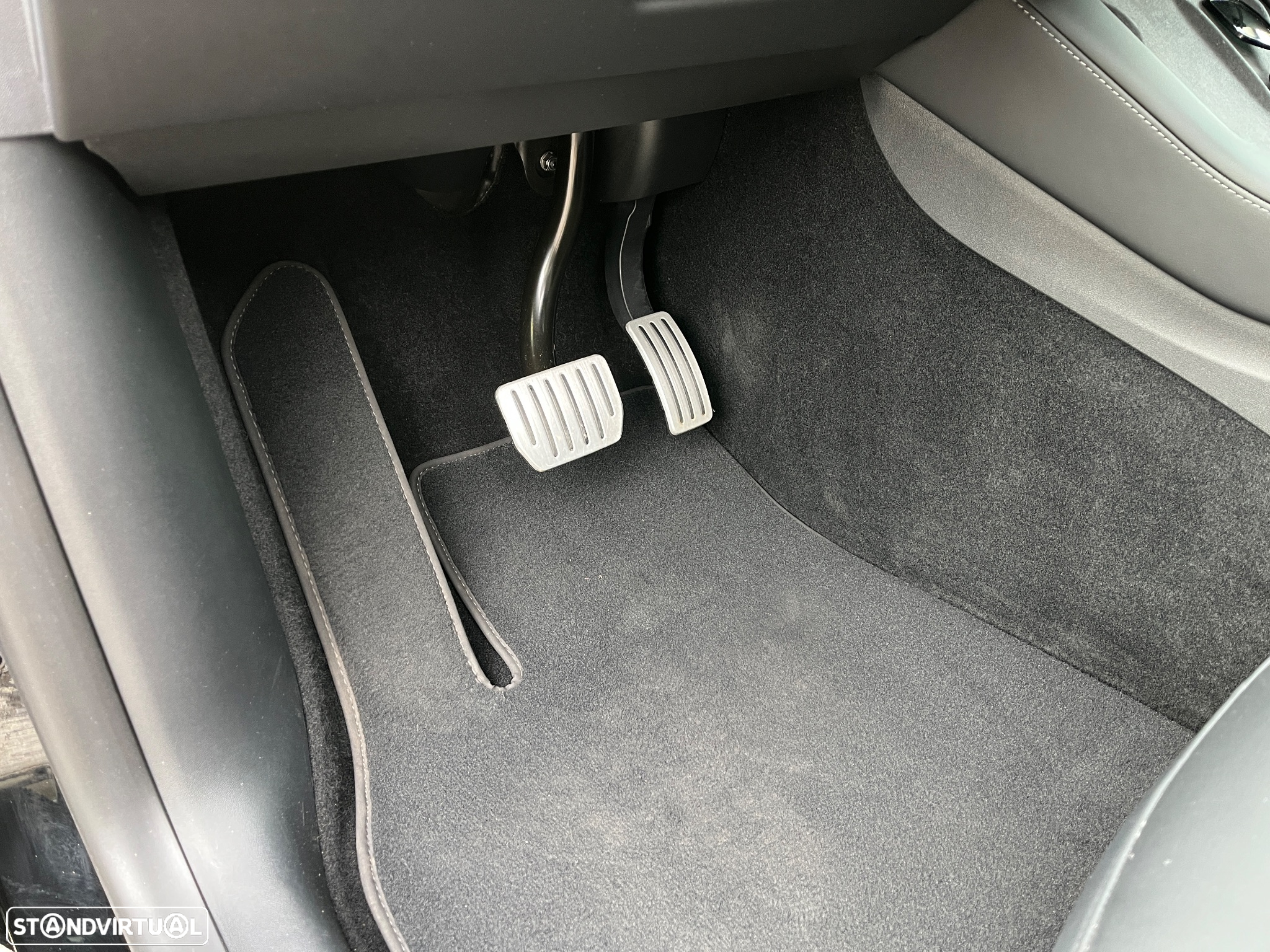 Tesla Model Y Performance Dual Motor AWD - 10