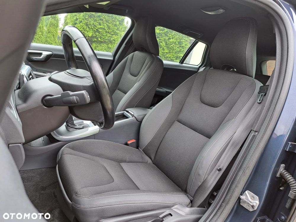 Volvo V60 D3 Geartronic Kinetic - 13