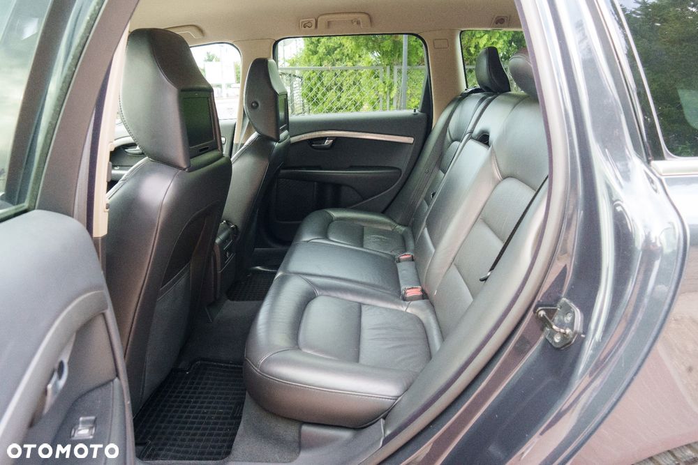 Volvo V70 2.0D Momentum - 12