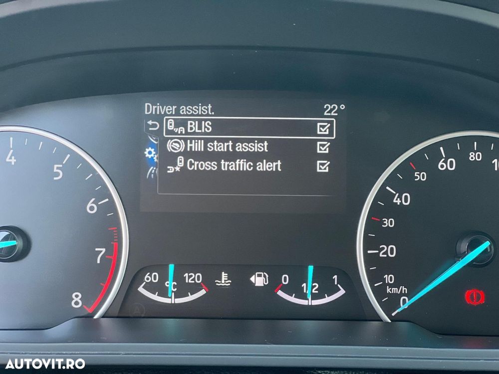 Ford EcoSport - 32