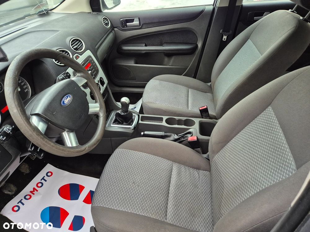 Ford Focus 1.6 TDCi Ambiente - 5