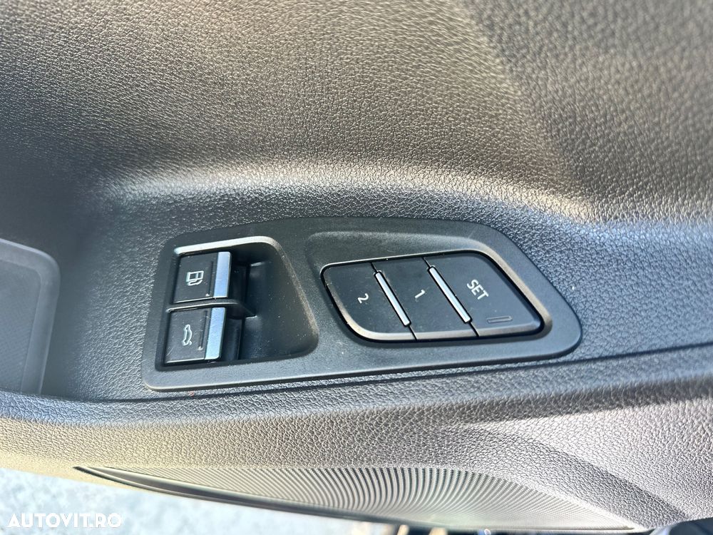 Audi Q3 45 TFSIe S tronic - 14