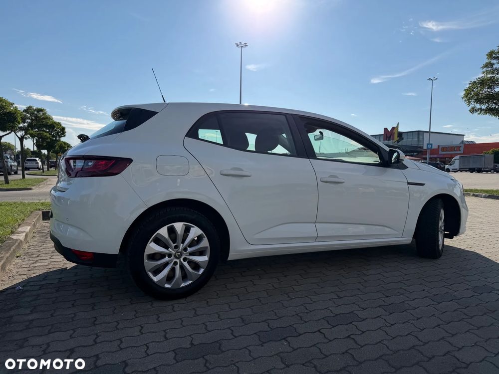 Renault Megane 1.3 TCe FAP Life - 11