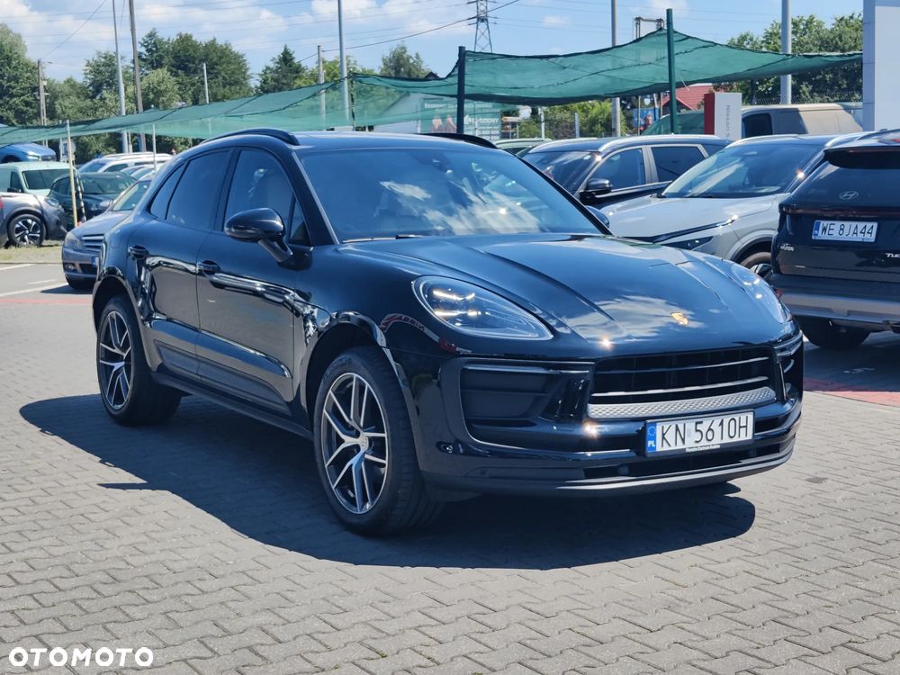 Porsche Macan Standard - 1