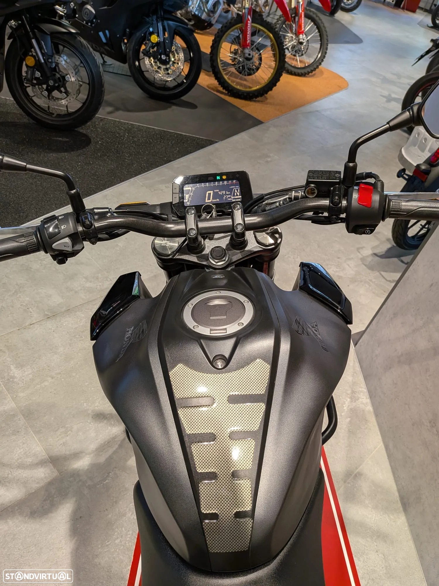 Honda CBF - 2