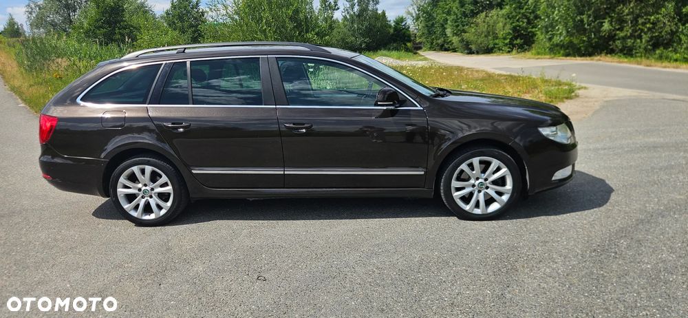 Skoda Superb 1.8 TSI Exclusive - 2