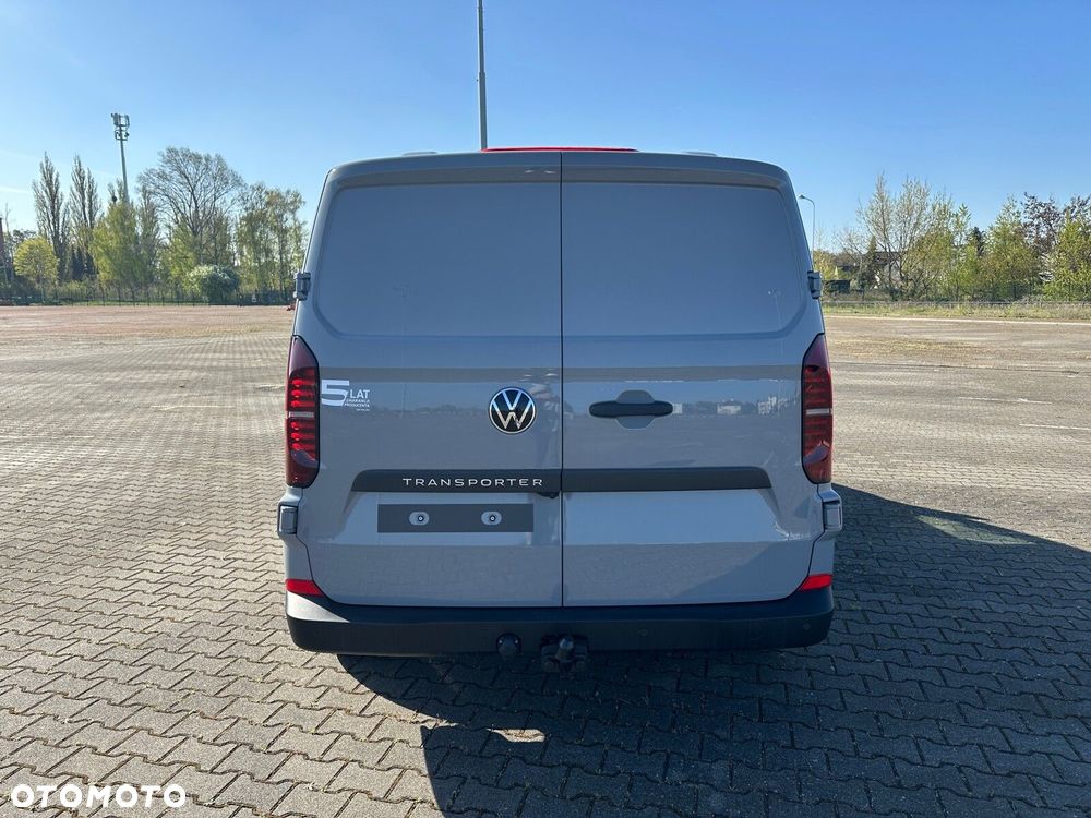 Volkswagen Transporter Transporter Furgon Plussilnik: 2,0 l TDI 150 KM / skrzynia biegów: 6-biegowa manualna rozstaw osi: 3500 mm - 5