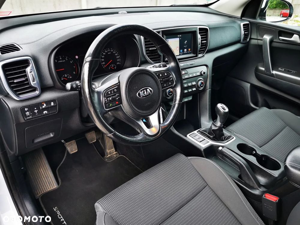 Kia Sportage 1.6 GDI 2WD DREAM-TEAM EDITION - 9