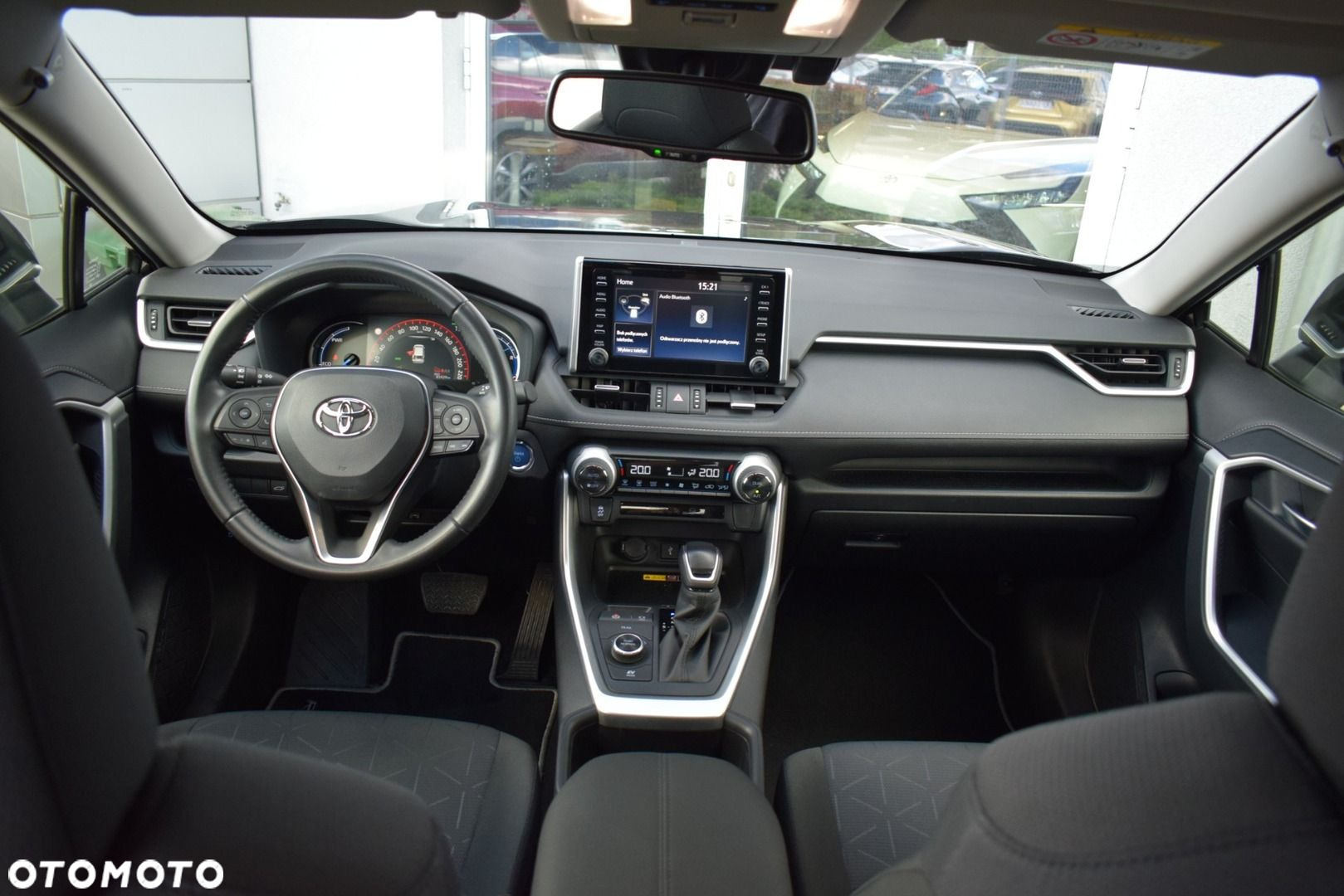 Toyota RAV4 - 11