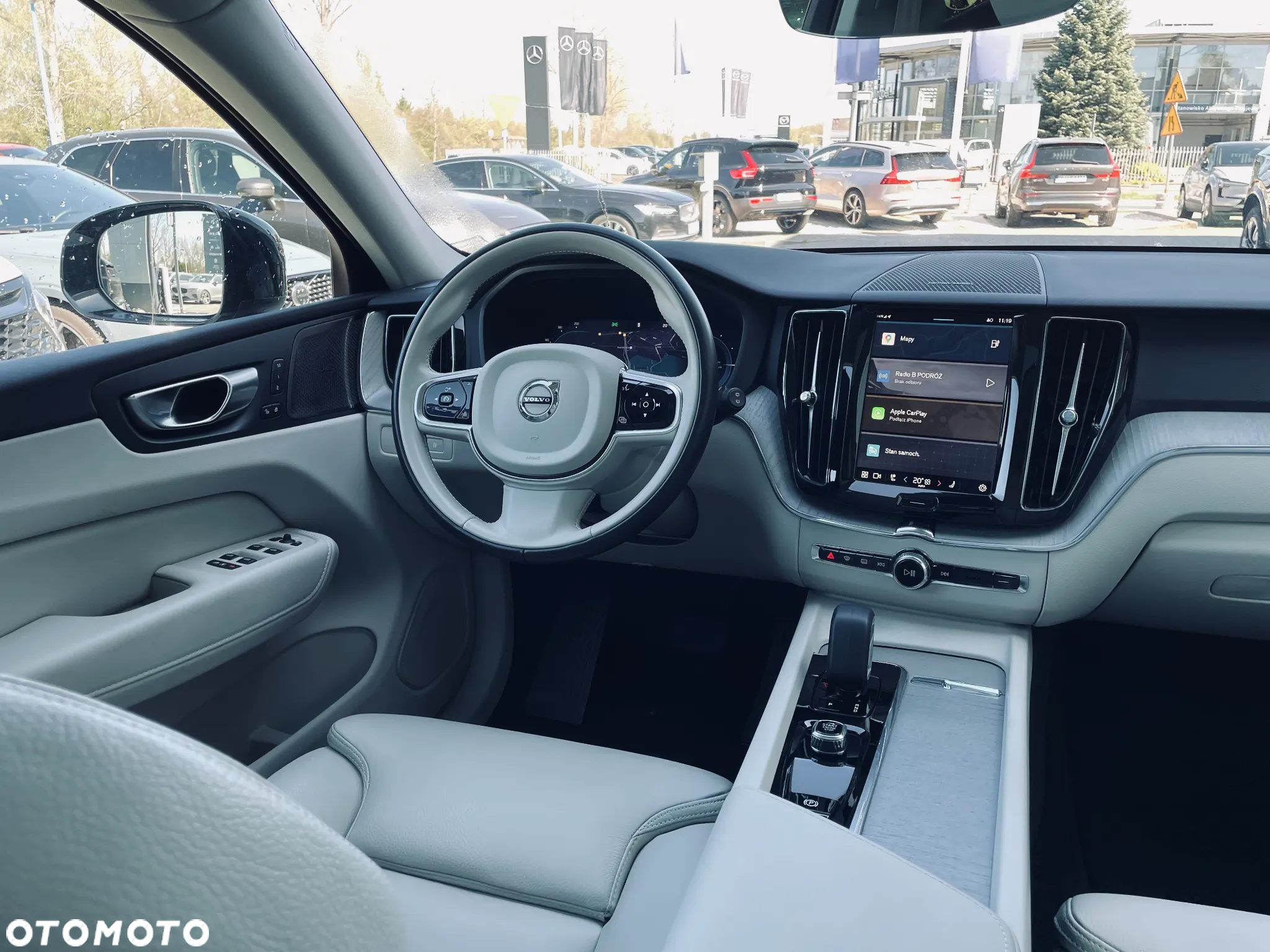 Volvo XC 60 T6 Plug-In Hybrid AWD Plus Dark - 13