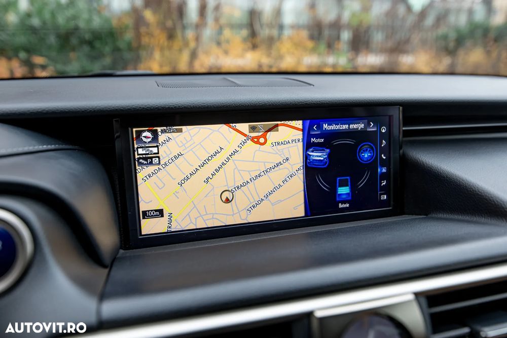 Lexus Seria IS 300h Luxury Line - 15