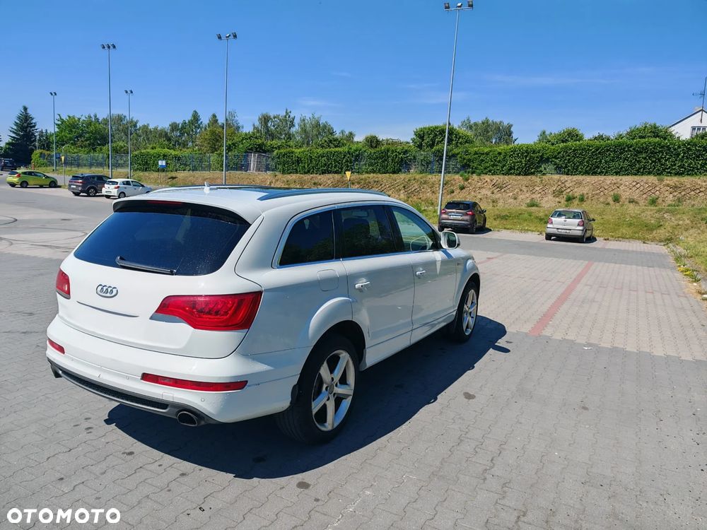Audi Q7 - 11
