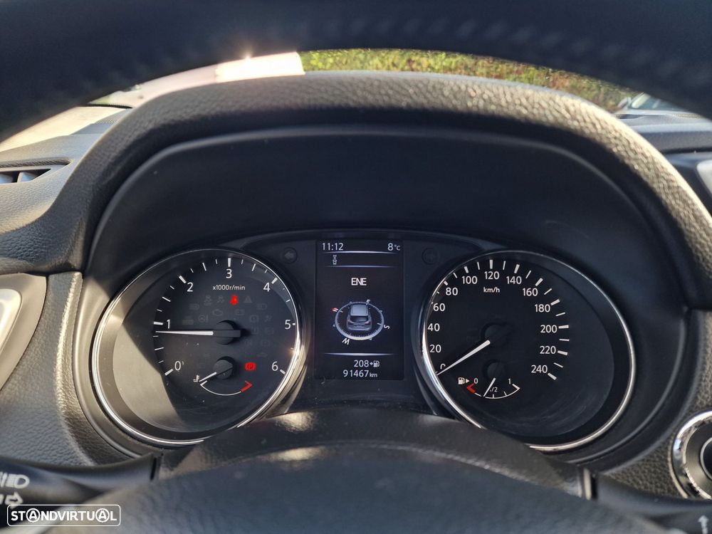 Nissan Qashqai 1.5 dCi N-Connecta - 26