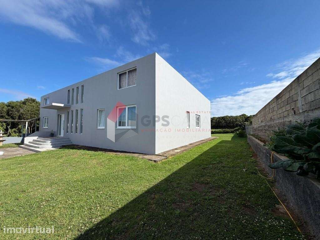 Moradia T4 com garagem – terreno de 1.936 m2 - Grande imagem: 3/56