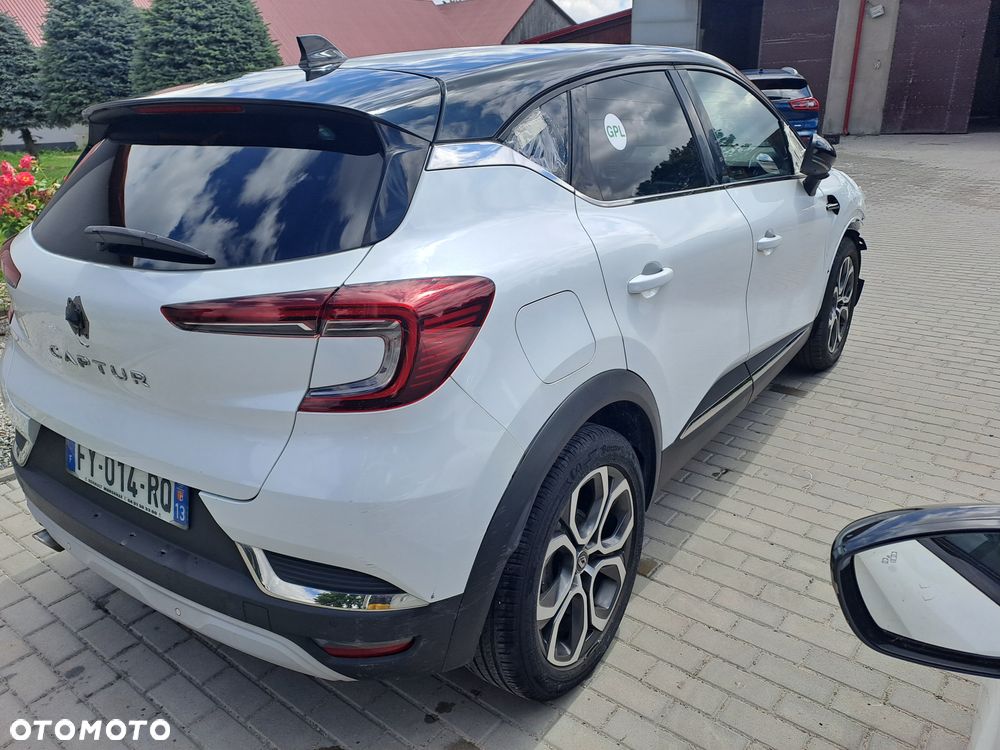 Renault Captur TCe 100 INTENS - 4