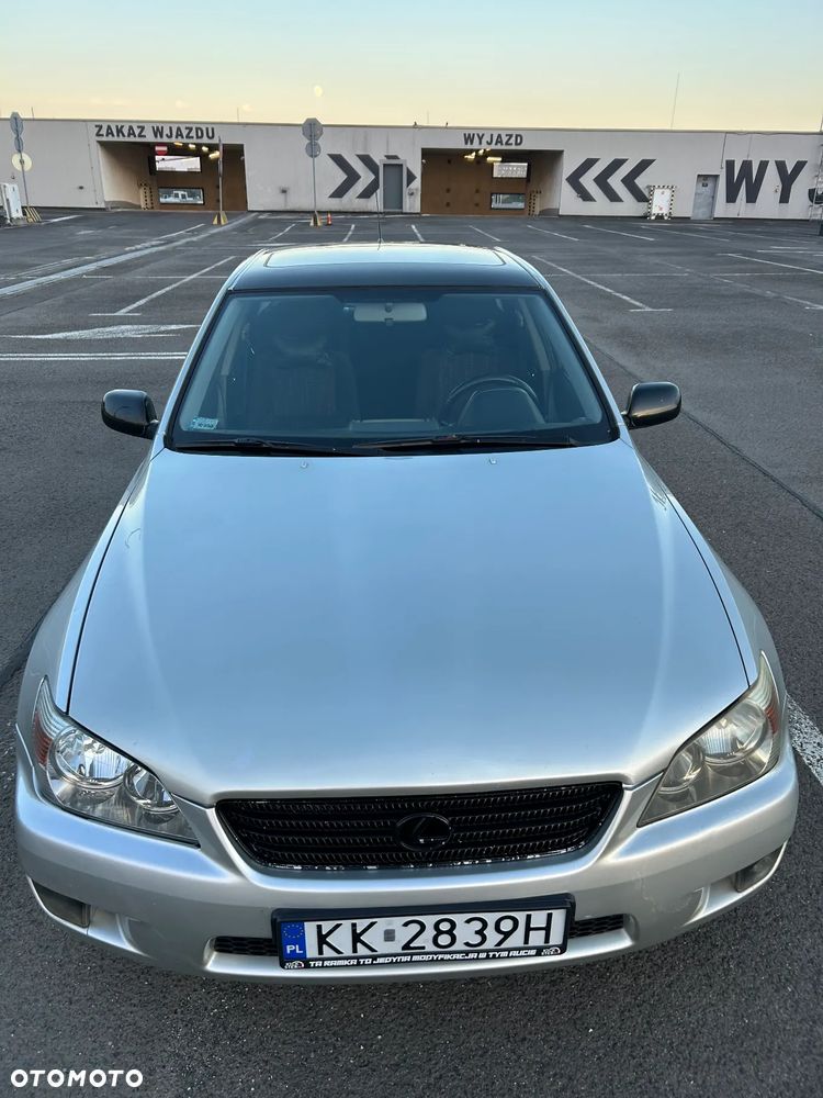 Lexus IS 200 Classic - 9