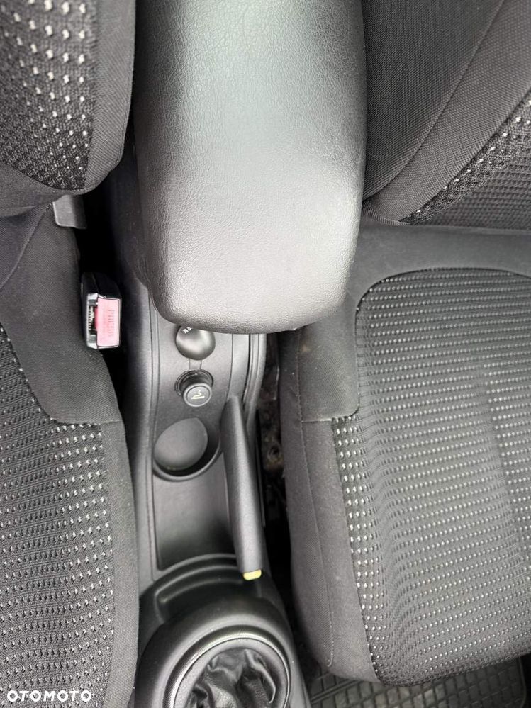 Citroën C4 1.6 VTi Exclusive - 27