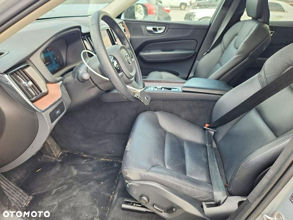 Volvo XC 60 - 8