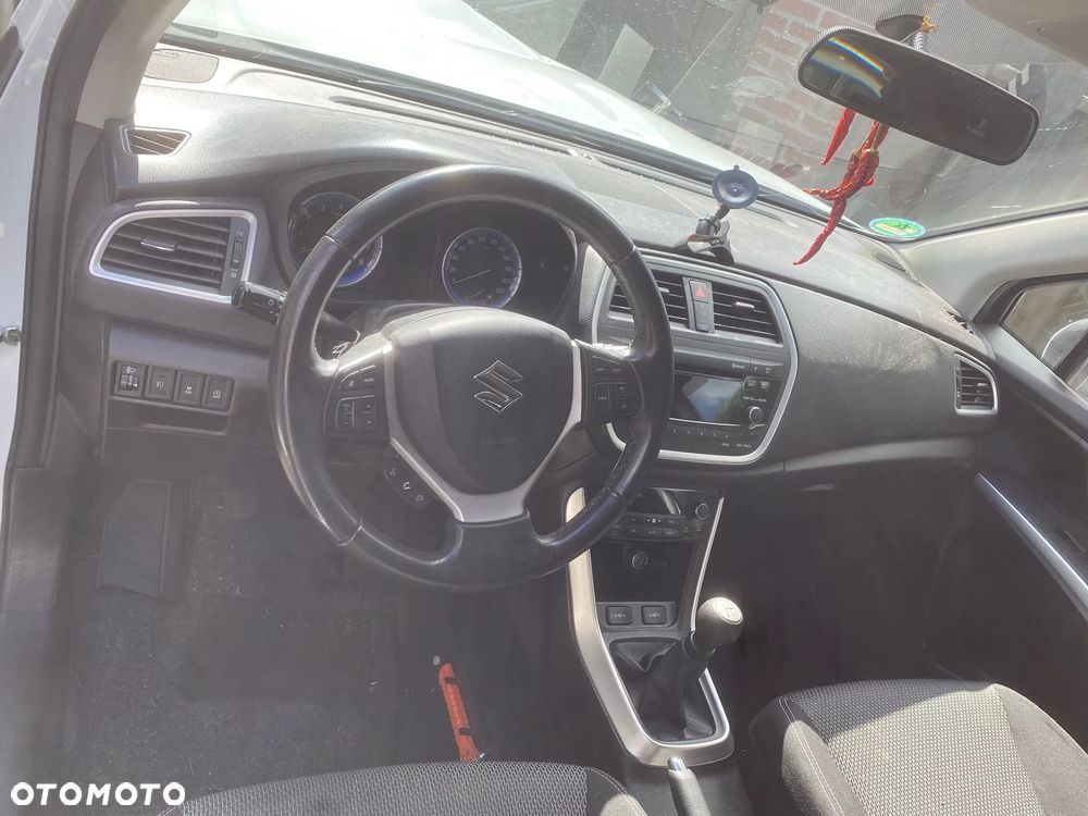 Suzuki SX4 S-Cross 1.6 Premium - 7
