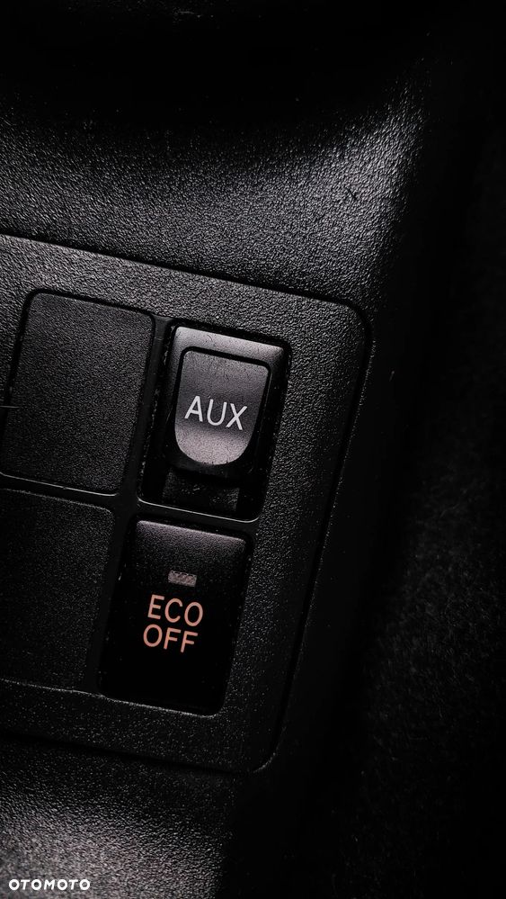 Toyota Yaris 1.33 Prestige - 30