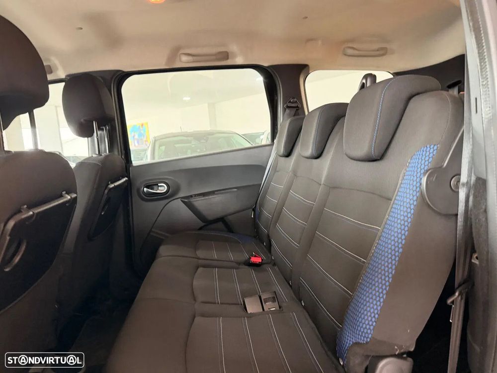 Dacia Lodgy 1.3 TCe Stepway 7L - 25