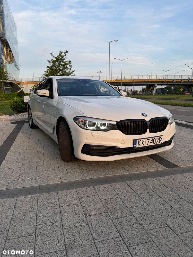 BMW Seria 5 518d Sport Line - 1