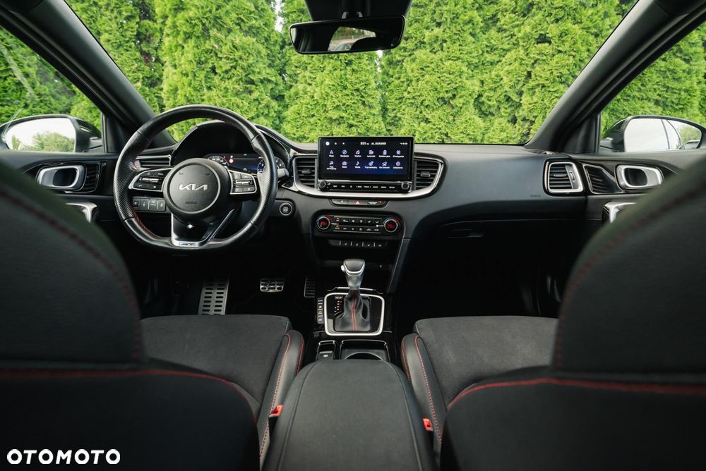 Kia ProCeed 1.6 T-GDI GT DCT - 10