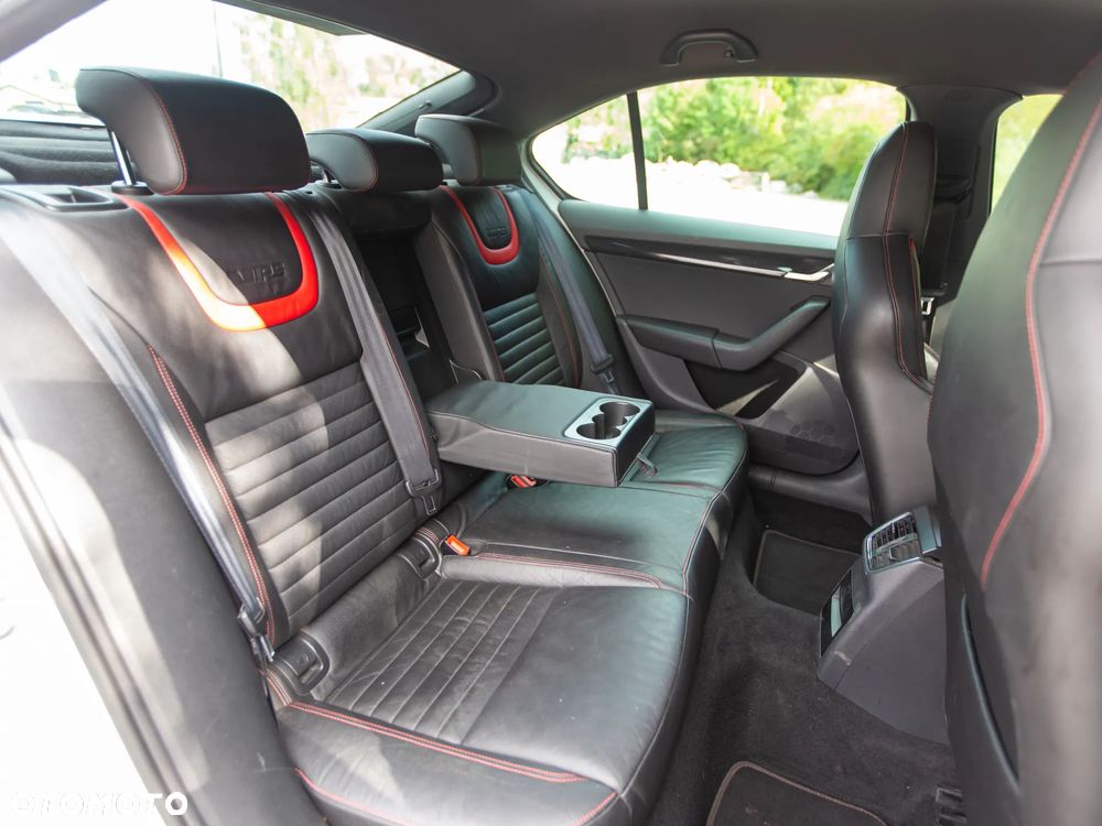 Skoda Octavia 2.0 TDI RS - 16