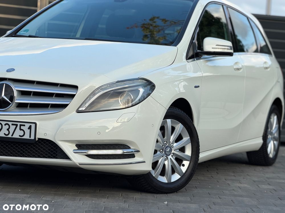 Mercedes-Benz Klasa B 180 - 32