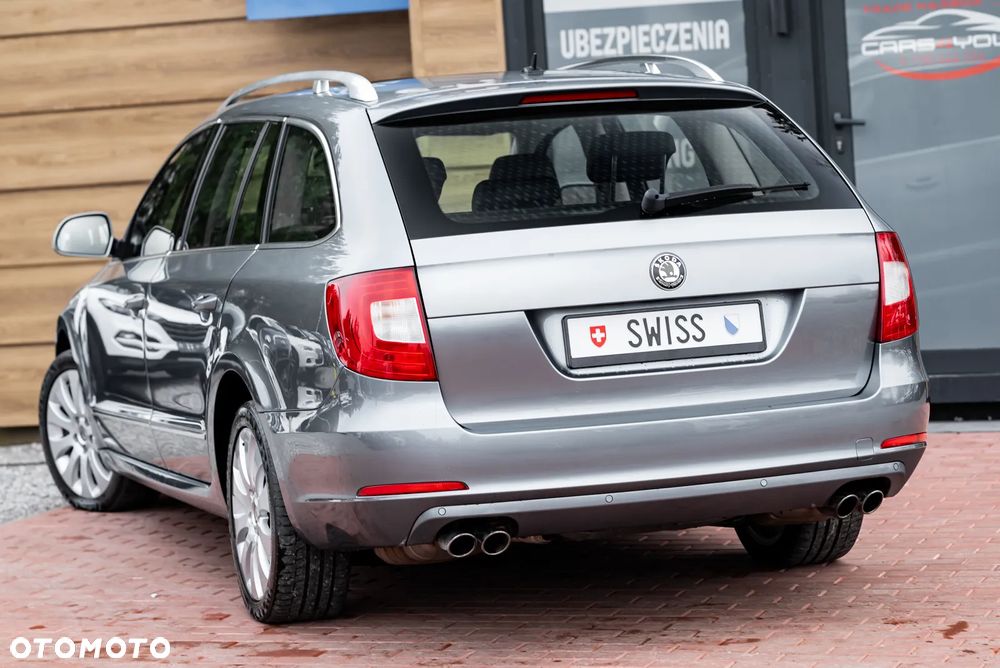 Skoda Superb 3.6 V6 4x4 DSG Elegance - 8