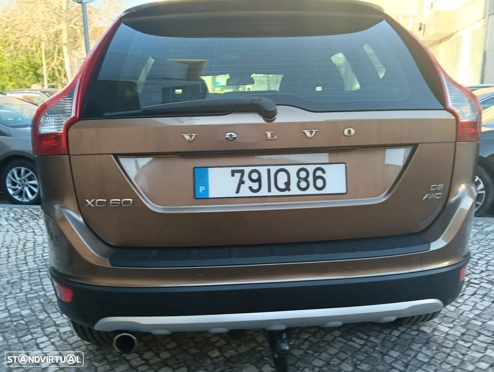 Volvo XC 60 D5 Momentum - 22
