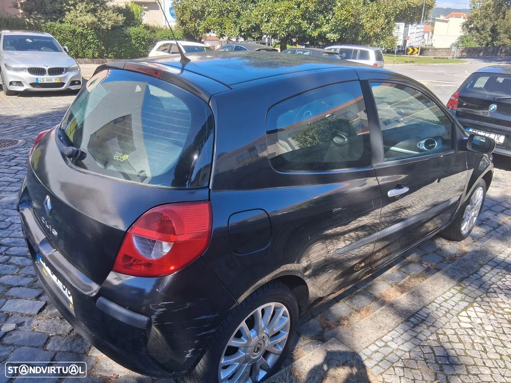 Renault Clio 1.2 16V Rip Curl II - 11