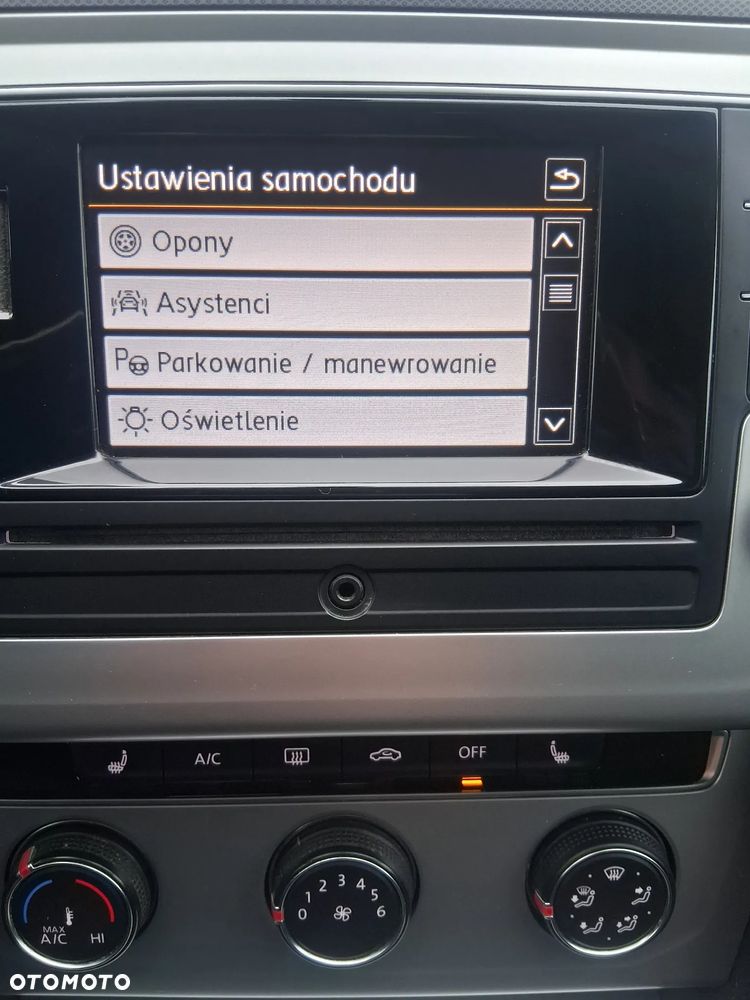 Volkswagen Passat Variant - 17