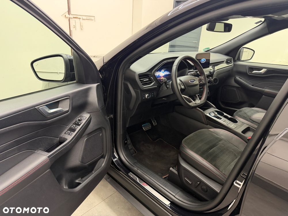 Ford Kuga 2.5P PHEV FWD ST-Line X - 11