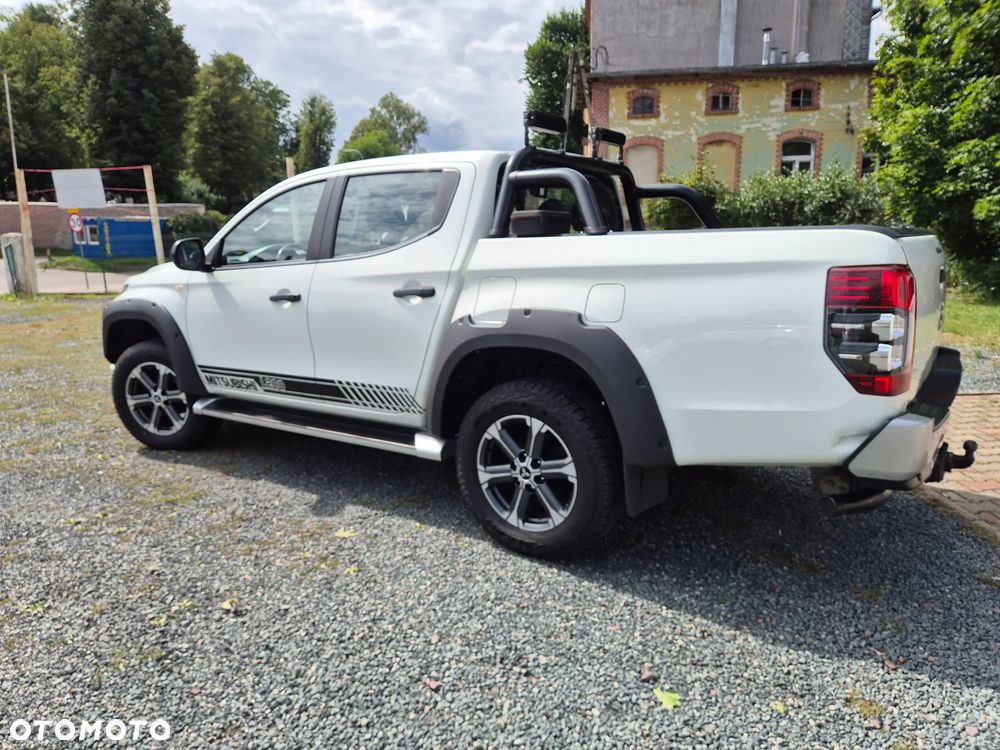 Mitsubishi L200 Pick Up 4x4 S&S Autm Double Cab Plus - 11
