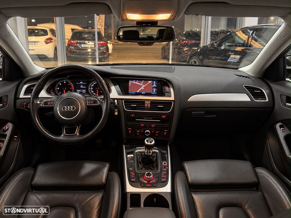 Audi A4 2.0 TDI Business Line Sport - 14