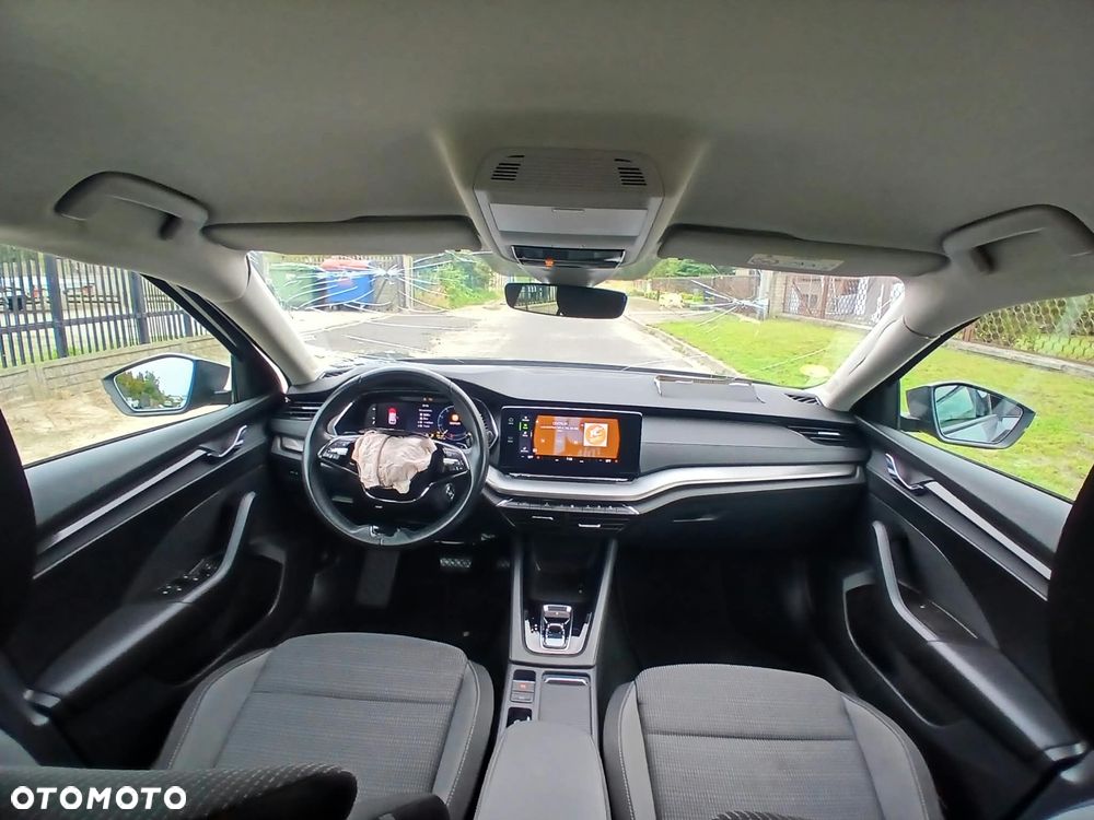 Skoda Octavia 2.0 TDI Sportline DSG - 26
