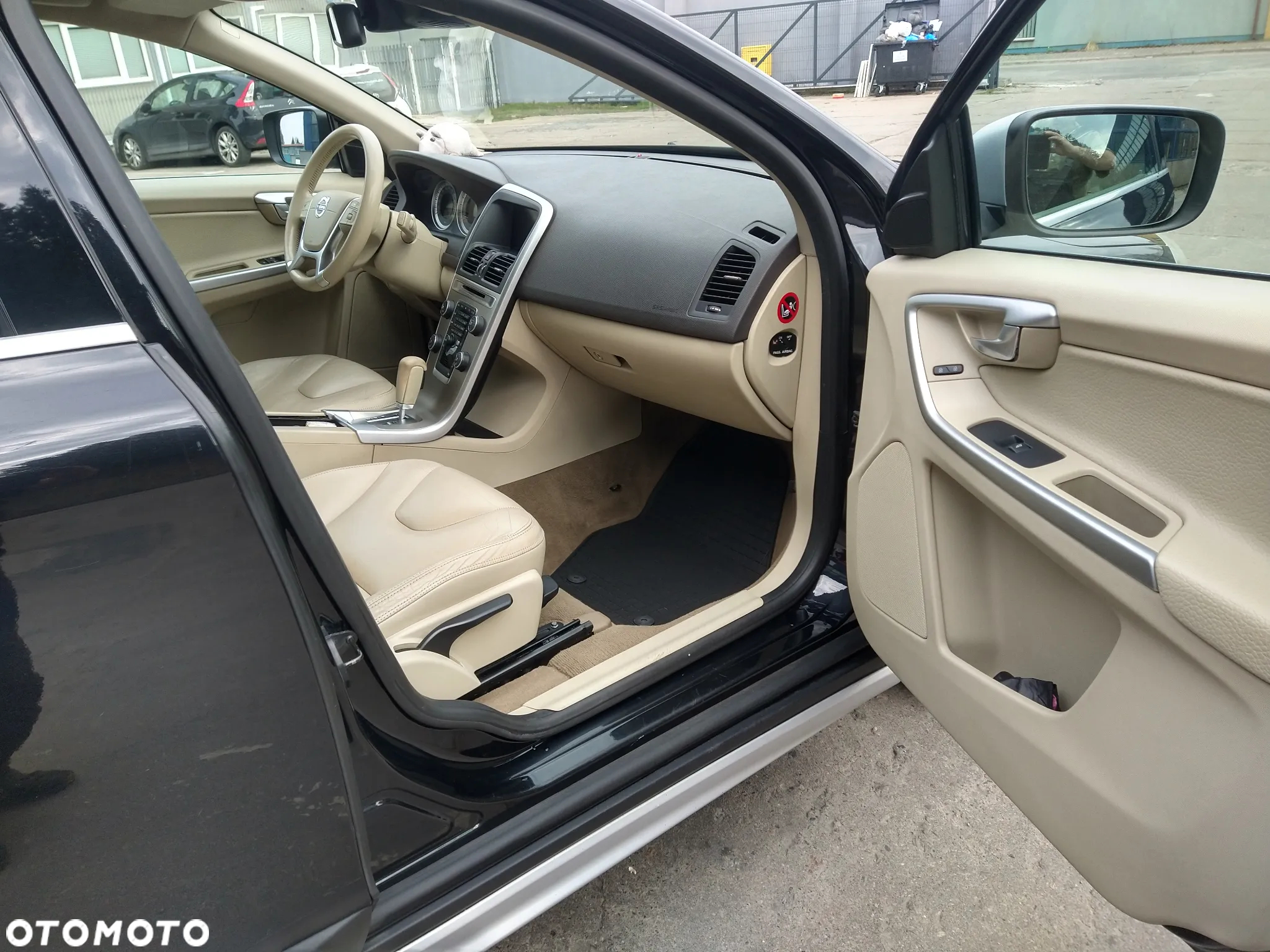 Volvo XC 60 - 24