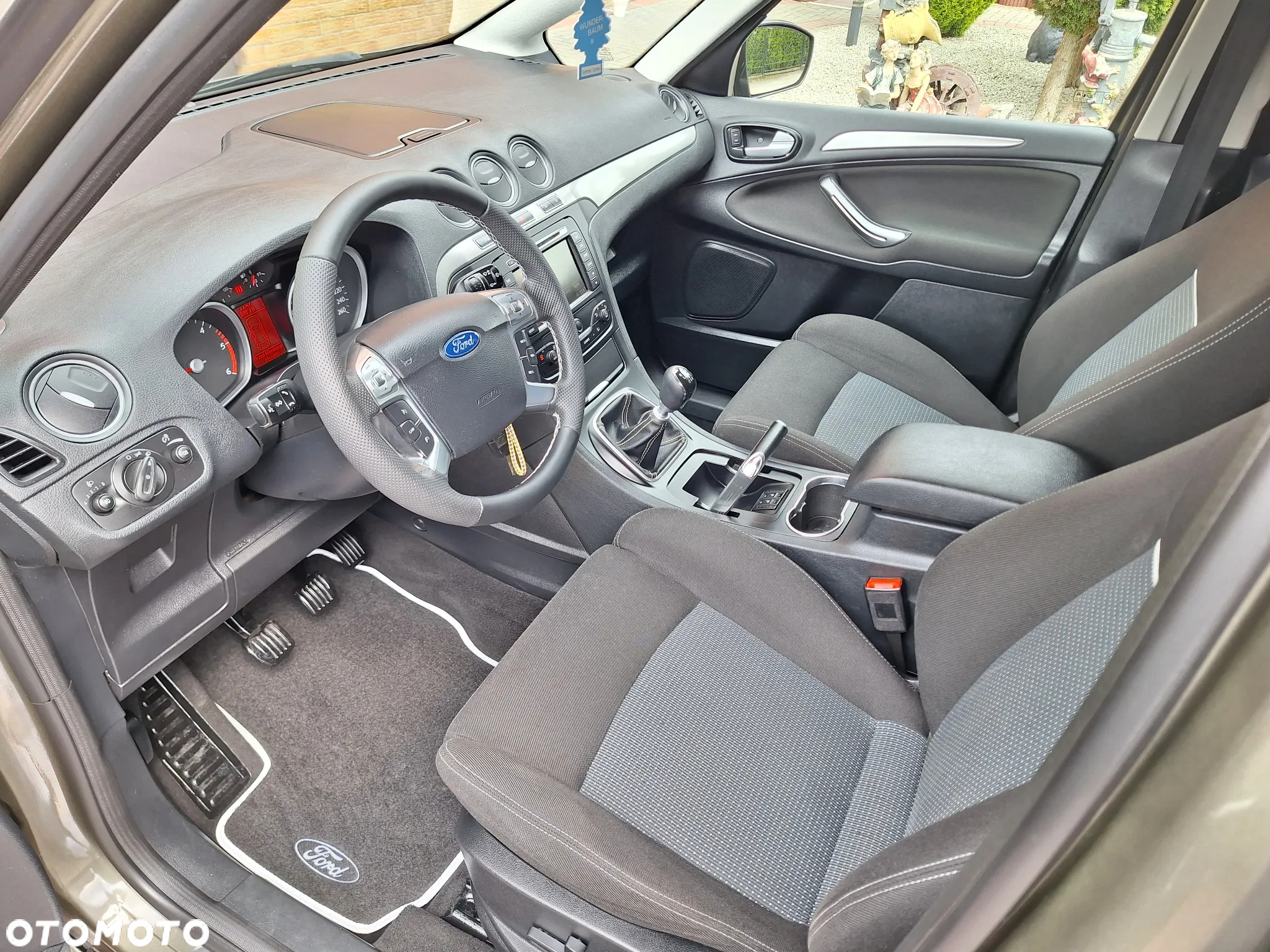 Ford S-Max 2.0 TDCi DPF Titanium - 13