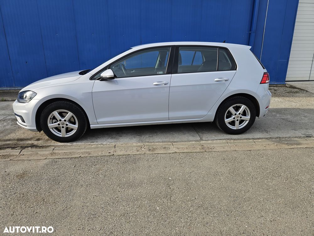 Volkswagen Golf 1.0 TSI Trendline - 4