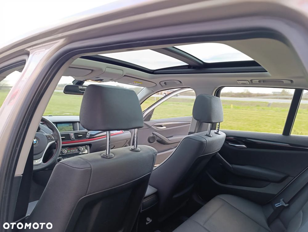 BMW X1 sDrive18d Sport Line - 38