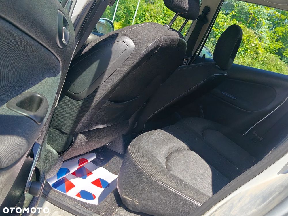 Peugeot 206 75 Grand Filou - 8
