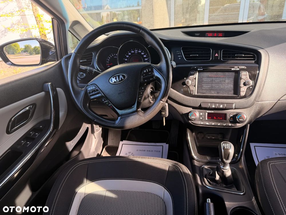 Kia Ceed 1.6 GDI ISG Spirit - 6