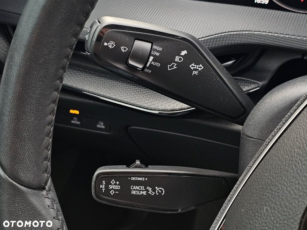 Skoda Superb 2.0 TDI SCR Essence DSG - 16